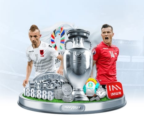 麦金凶狠铲翻梅里诺，裁判对麦金出示黄牌
